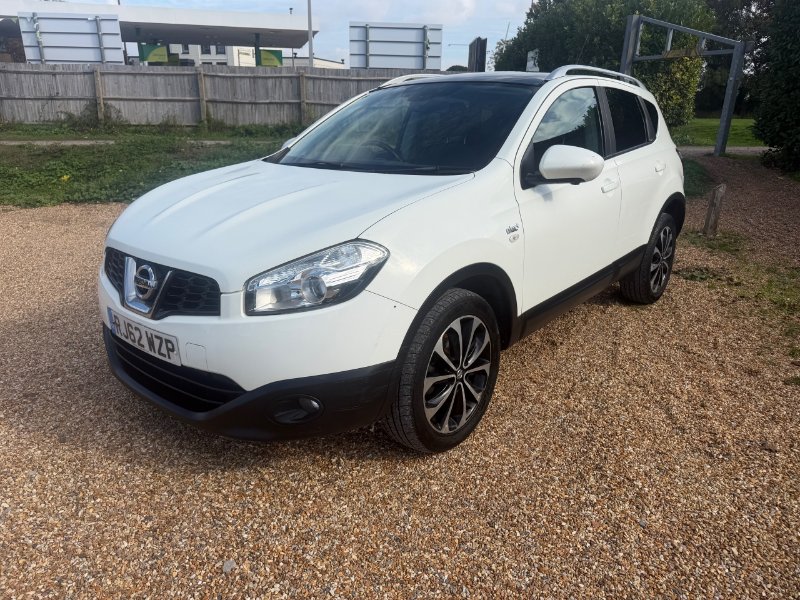 2013 Nissan Qashqai 2.0 dCi n-tec SUV 5dr Diesel Auto 4WD Euro 5 150 ps